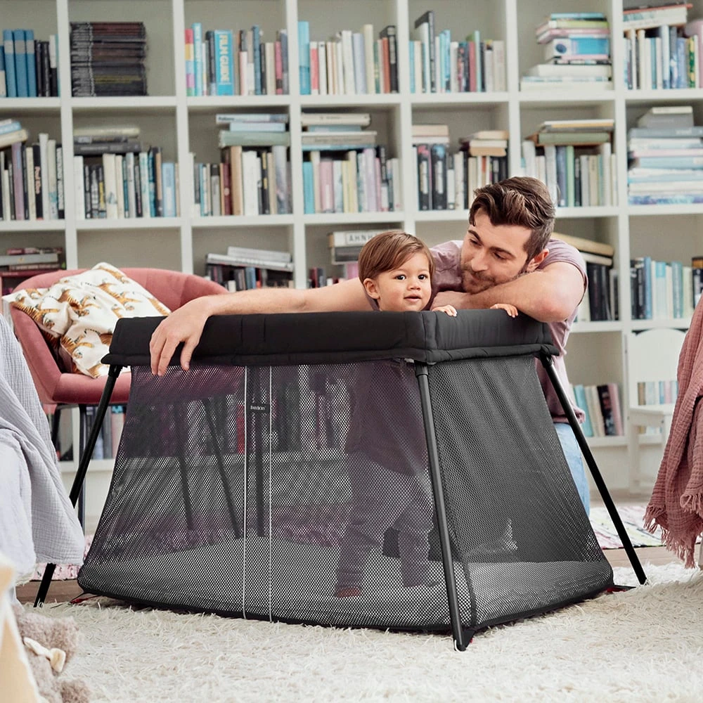 Lit De Voyage Light + Drap Housse Noir De BabyBjörn 2 Lit De Voyage Light + Drap Housse Noir De BabyBjörn – Image 2