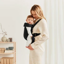 Porte-bébé Mini Noir Coton De BabyBjörn 12 Porte-bébé Mini Noir Coton De BabyBjörn -Mini Moomes Soldes 01102885 3